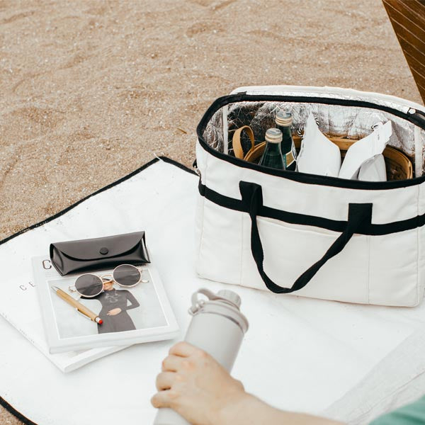  סט צידנית משפתחת ומחצלת חוף הדמייה