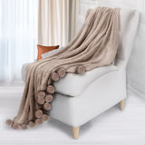 שמיכת קורל עם פונפן נעימה במיוחד - פונפונים