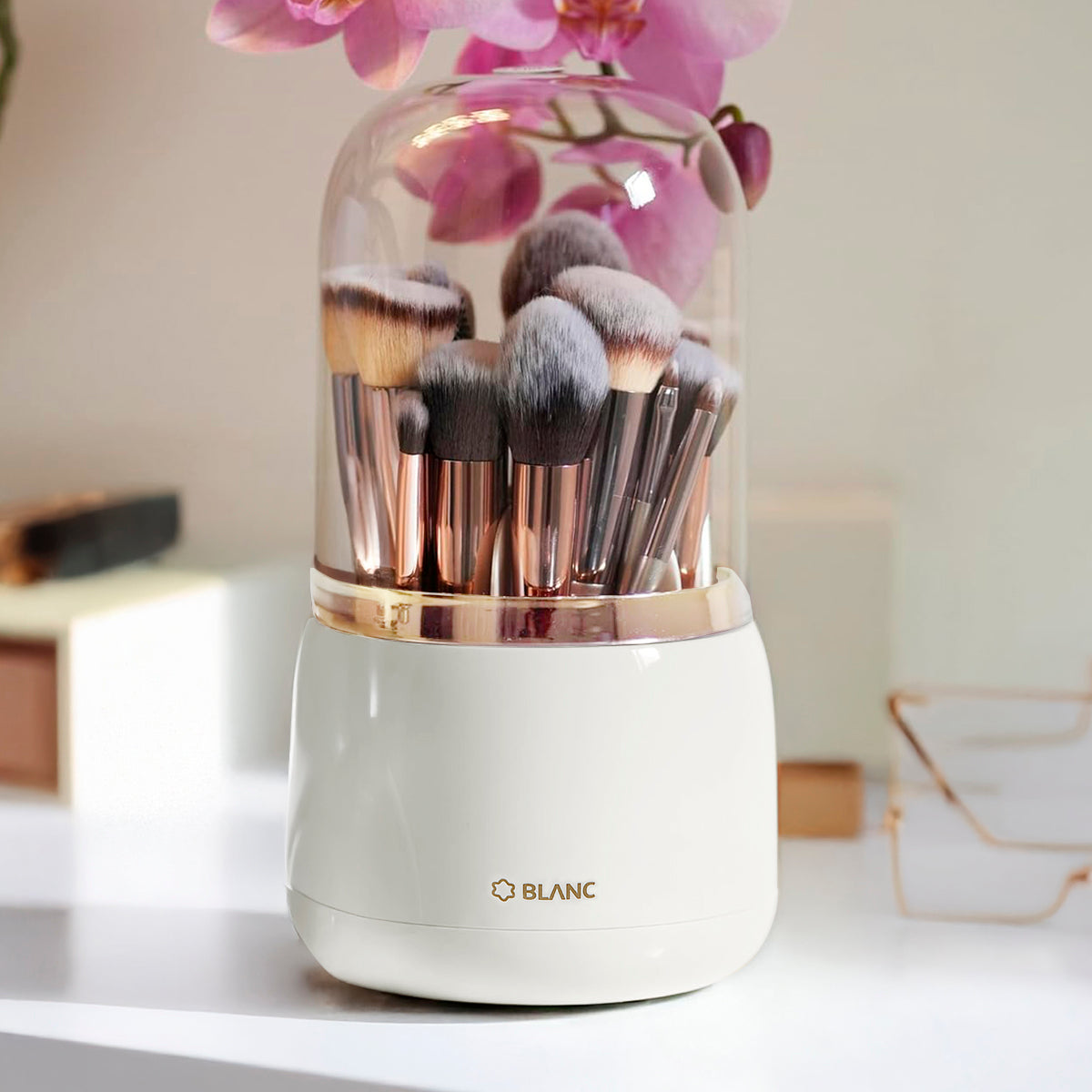 מעמד מברשות איפור מסתובב - סינדרלה הדמייה סגורה