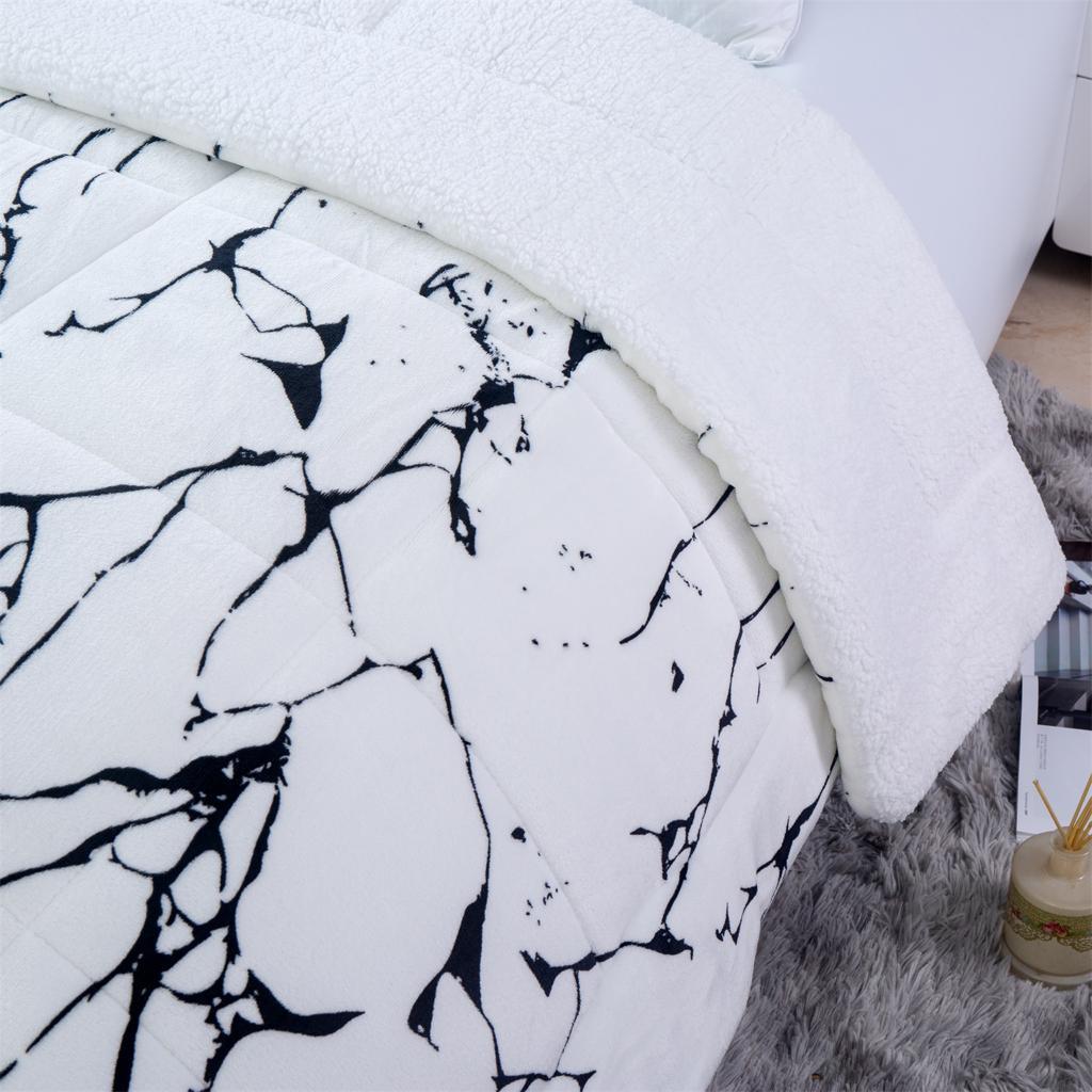 שמיכת כבש יחיד